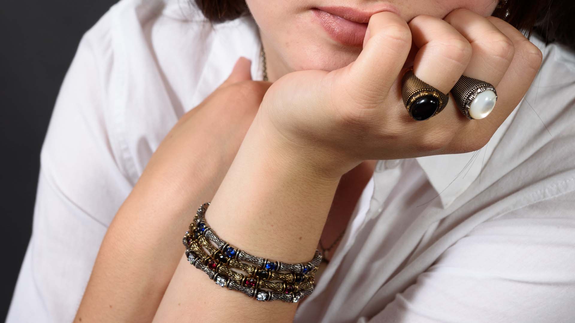 Avalaya Bracciale Turco In Cristalli Acrilici – Tonalità Oro Antico, Verde, Azzurro, Rosso – Lunghezza 17 Cm, Elastico - 2